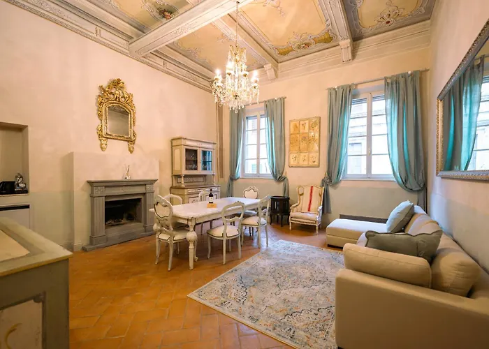 Tuscan Palace - Avignonesi Apartment