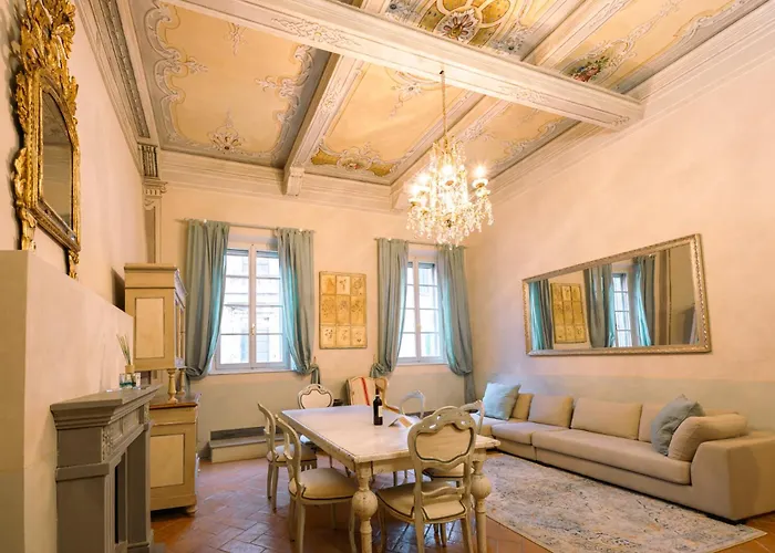 Tuscan Palace - Avignonesi Apartment