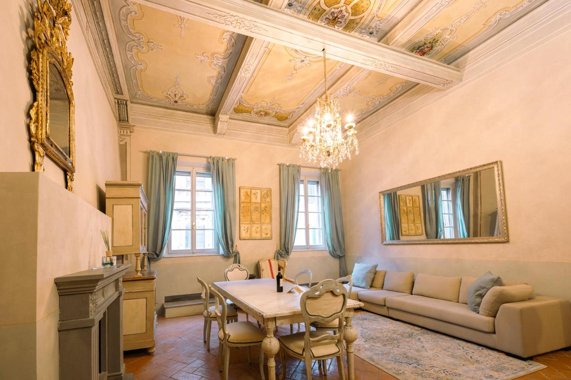 Tuscan Palace - Avignonesi *